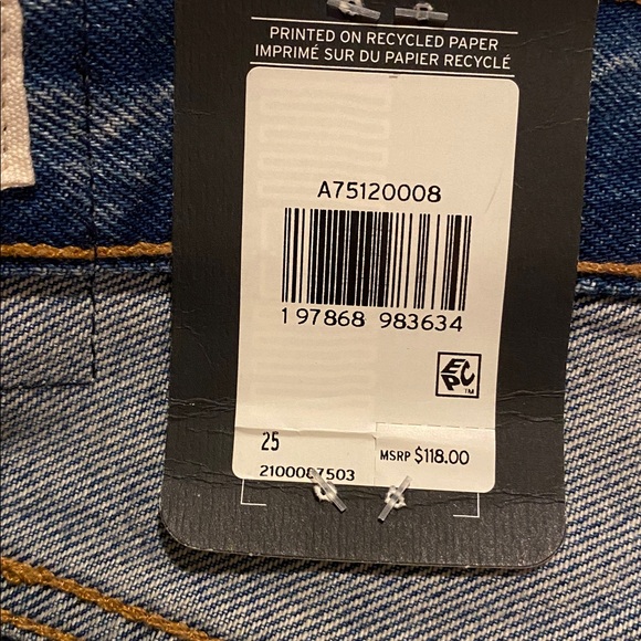 Levi’s Column Skirt w/ Slit • 25 - Picture 4 of 12